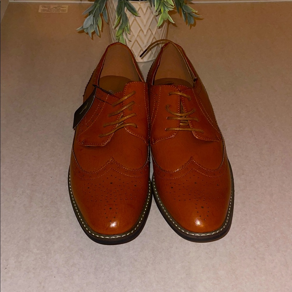 Brown Oxford Shoes with Polished Leather Finish